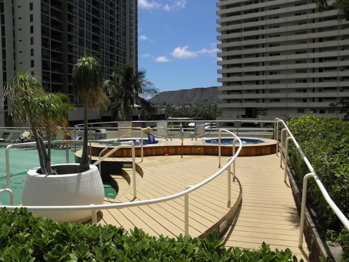 Renovated Ocean View Suite, Near Beach, Free Parking Honolulu Exteriör bild