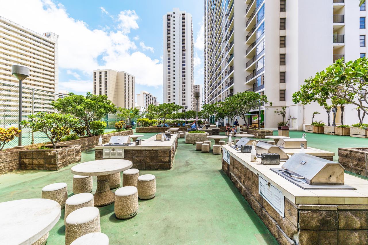Renovated Ocean View Suite, Near Beach, Free Parking Honolulu Exteriör bild